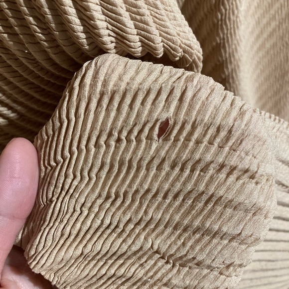 Rare - Circa 1997 - Vintage Issey Miyake Jacket/Top and Skirt Set - Picture 4 of 13